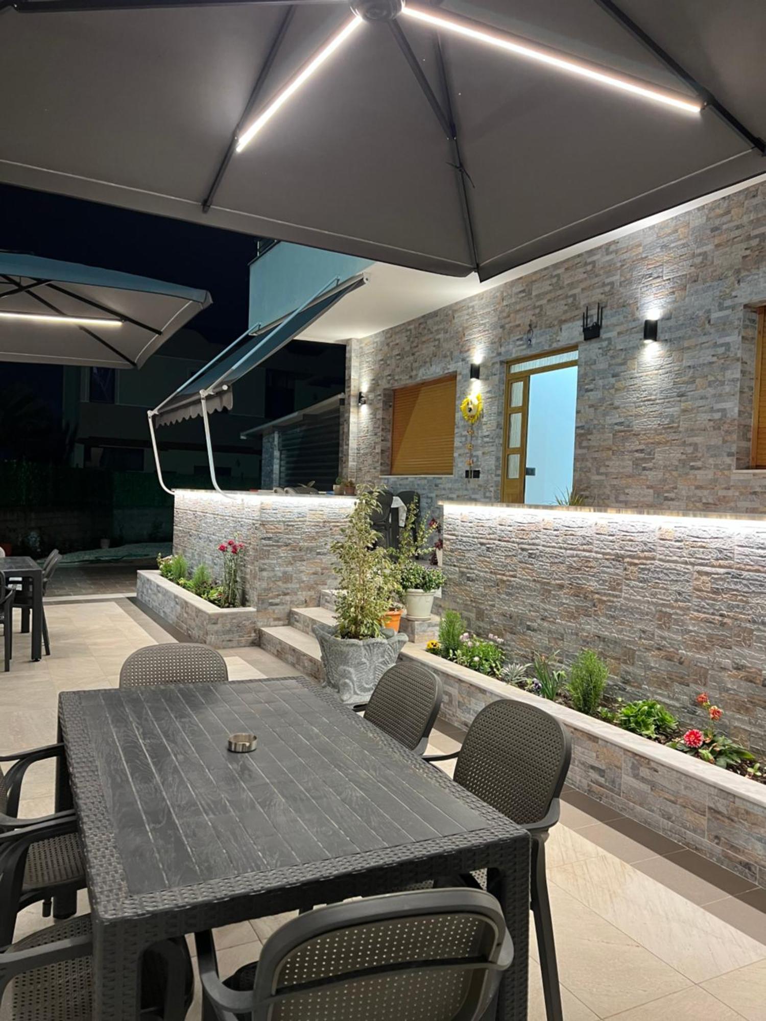 Vila Eljus Durrës 외부 사진